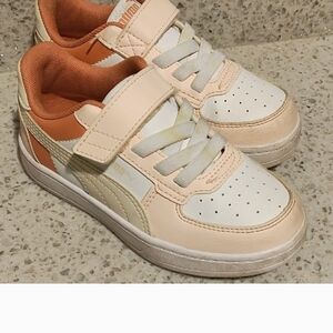 Puma Girl Shoes - Cream and Orange